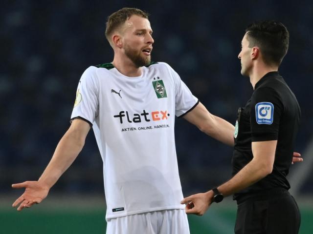 1642665167292038662.jpg 只会吃饭睡觉打拜仁,门兴竟被德乙保级队3球淘汰