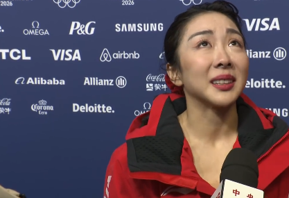 带伤出战失误摔倒，隋文静含泪道歉：辜负大家期待！韩聪暖心安慰